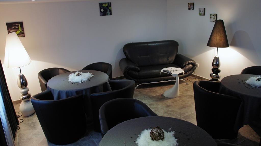 Hotel La Source Porcieu-Amblagnieu Zewnętrze zdjęcie
